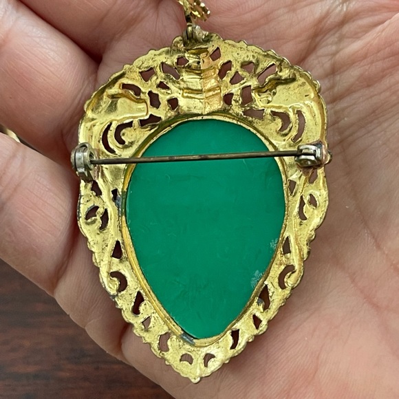 1940s faux carved jade gold tone pendant brooch pin - Picture 5 of 9